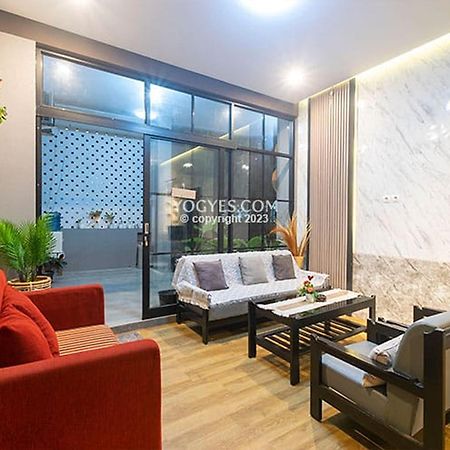 Destiny House Hotel Джокякарта Екстериор снимка